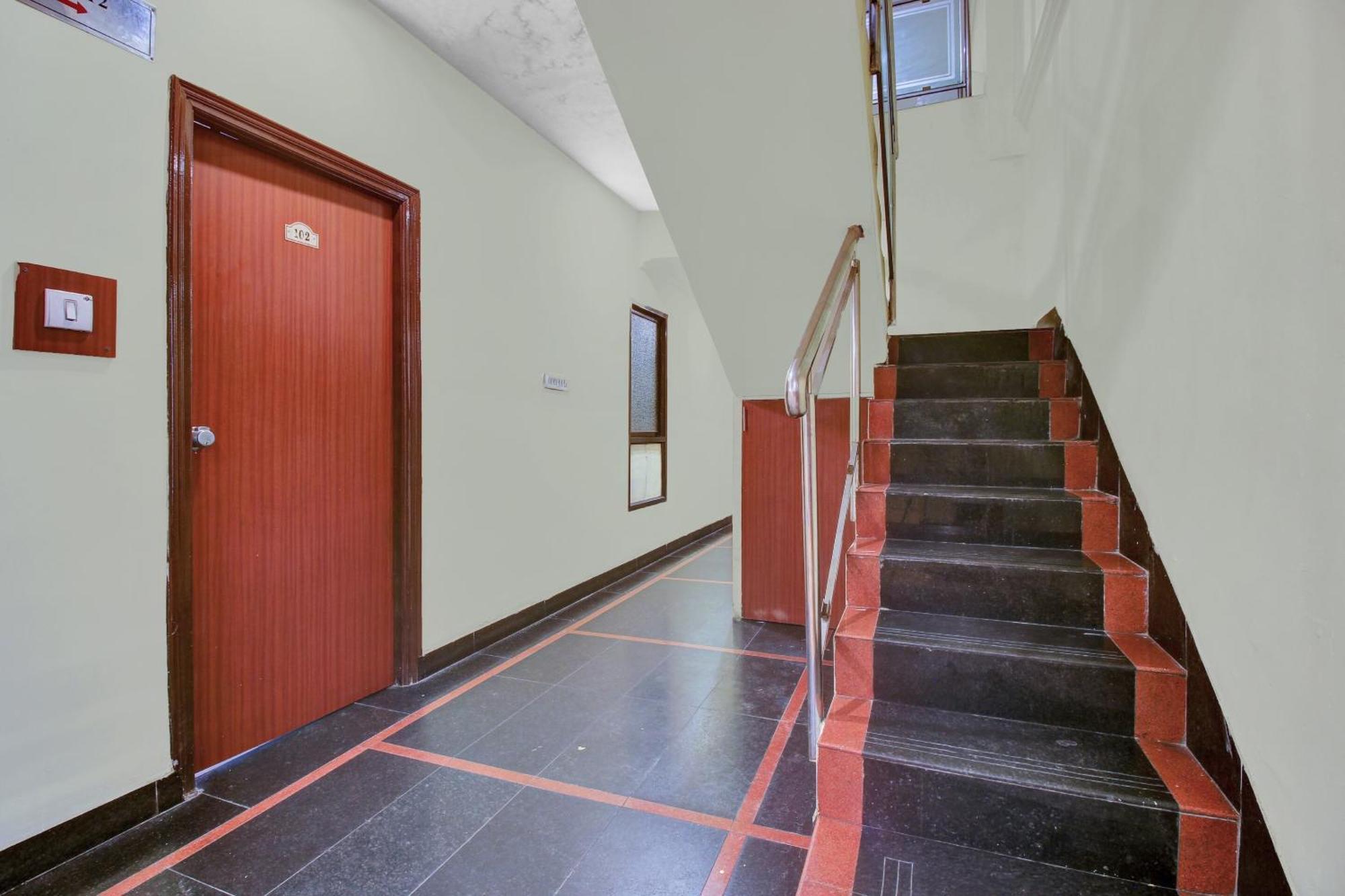 Hotel O Happy Rooms Hyderabad Esterno foto