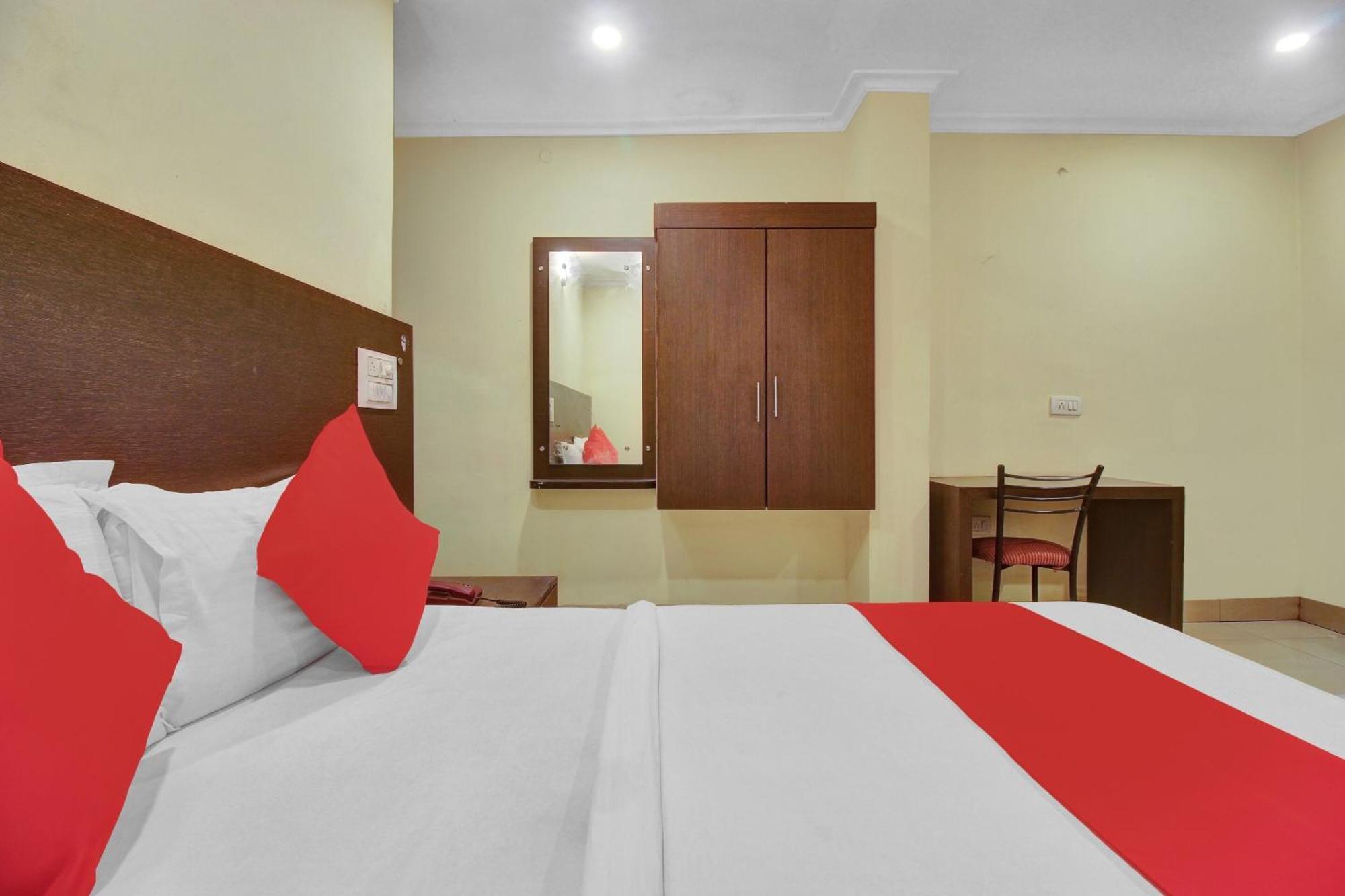 Hotel O Happy Rooms Hyderabad Esterno foto